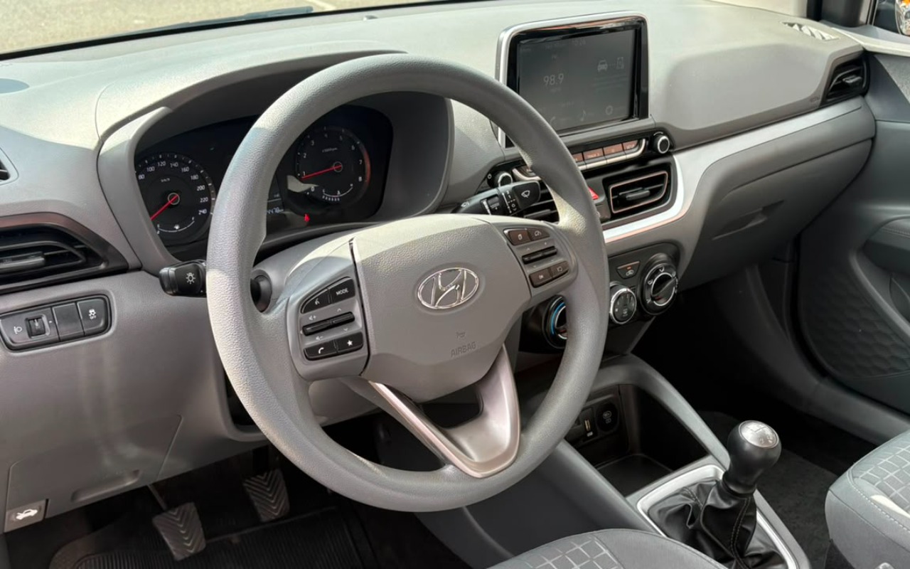 imagem-https://www.socarrao.com.br/sc-vehicle-images-prod/2558276/1783702985676-V2hhdHNBcHAgSW1hZ2UgMjAyNi0wNy0xMCBhdCAxMS4wNC4zOSAoMSkuanBlZw.jpeg