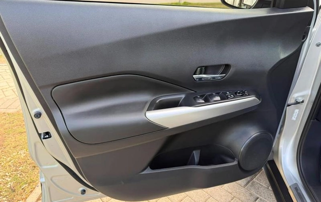 imagem-https://www.socarrao.com.br/sc-vehicle-images-prod/2558508/1789073828924-8266608_10_B_5b1c9780aa.jpeg
