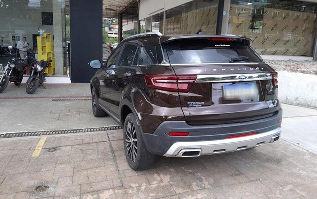 imagem-https://www.socarrao.com.br/sc-vehicle-images-prod/2558779/1785786405207-8267841_1_B_ff628005ce.jpeg