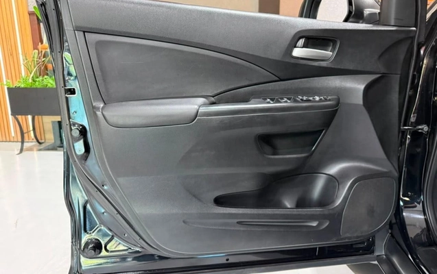 imagem-https://www.socarrao.com.br/sc-vehicle-images-prod/2558997/1789482048703-vehicle_image_1783705688_d71d95d0747efcb7ad5ac5b8c6765452.jpeg