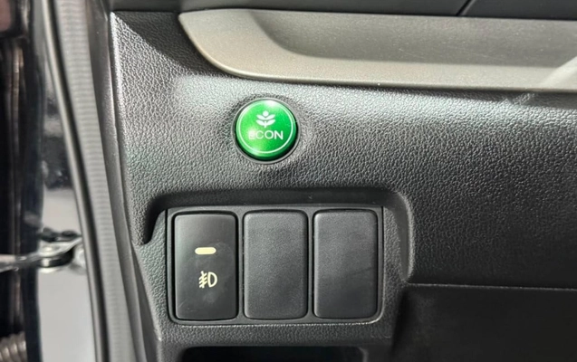 imagem-https://www.socarrao.com.br/sc-vehicle-images-prod/2558997/1789482048715-vehicle_image_1783705713_981a949bbdadb1265d69935239565ff6.jpeg