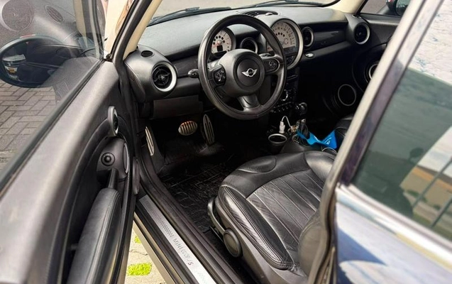 imagem-https://www.socarrao.com.br/sc-vehicle-images-prod/2559370/1789592920019-8268509_6_B_dcdb0b6cd6.jpeg