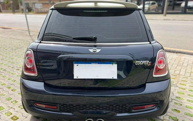 imagem-https://www.socarrao.com.br/sc-vehicle-images-prod/2559370/1789592920022-8268509_6_B_9253e4f459.jpeg