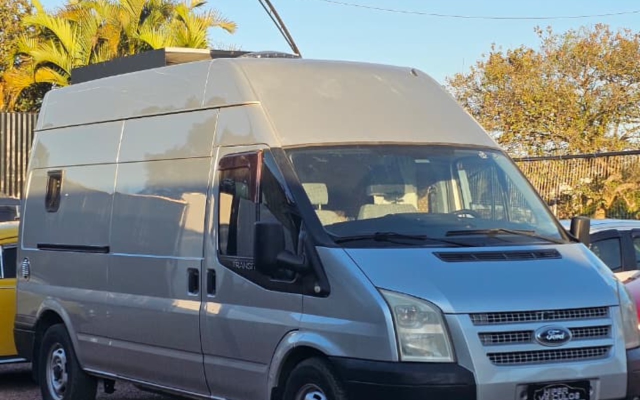 Ford Transit Chassi 2.2 TDCI Diesel na cor Prata no Canoas / RS - 2559460