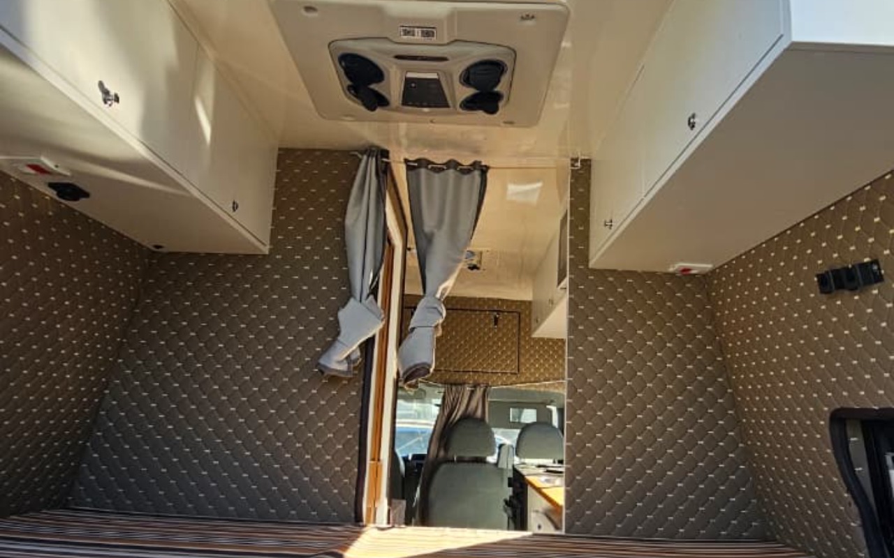imagem-https://www.socarrao.com.br/sc-vehicle-images-prod/2559460/1783707237344-MWJhNjBmYTItMjMwOS00MWNmLWE0MGUtMDk2M2NiMzBiMjliICgxKS5qcGc.jpg