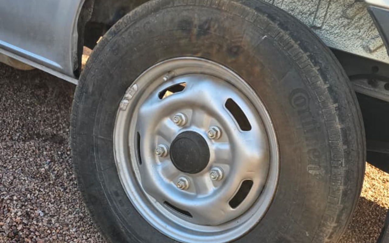 imagem-https://www.socarrao.com.br/sc-vehicle-images-prod/2559460/1783707238086-MDkxMGZkODktZDMwMC00MjdmLTg2NDYtM2E5NTgyZDYxNmFmLmpwZw.jpg