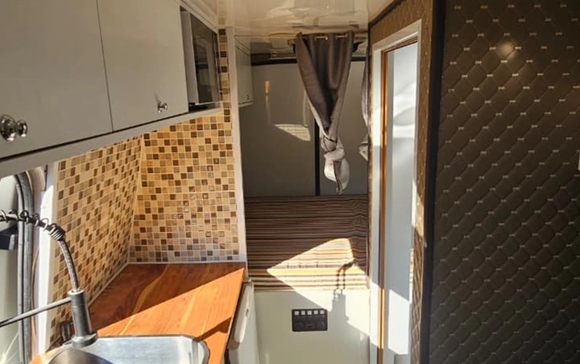 imagem-https://www.socarrao.com.br/sc-vehicle-images-prod/2559460/1783707238210-YzU4ZTkyMDQtMGFiYS00OGJlLWFlMGYtNTkzMzdlNzdmMjE1LmpwZw.jpg