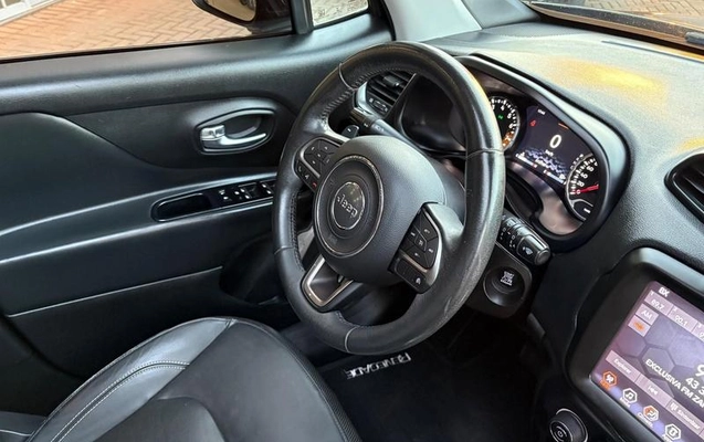 imagem-https://www.socarrao.com.br/sc-vehicle-images-prod/2559528/1787085730170-8139058_8_B_63e5df0fb5.jpeg