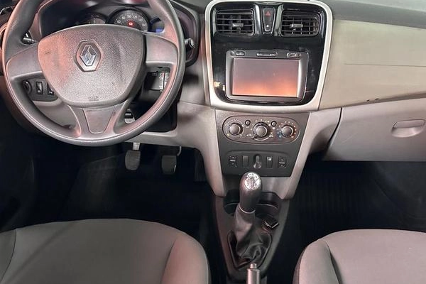 imagem-https://www.socarrao.com.br/sc-vehicle-images-prod/2559763/1788190536527-8268618_14_B_763645bdb5.jpeg