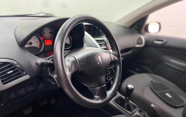 imagem-https://www.socarrao.com.br/sc-vehicle-images-prod/2560170/1788364449248-8261225_3_B_d14b8b5284.jpeg