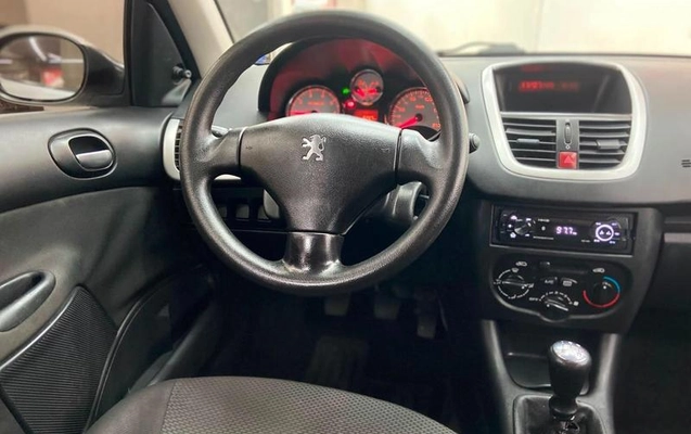 imagem-https://www.socarrao.com.br/sc-vehicle-images-prod/2560170/1788364449252-8261225_6_B_58cb548b70.jpeg