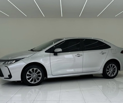 Toyota Corolla 2024 Prata — foto 1 de 3
