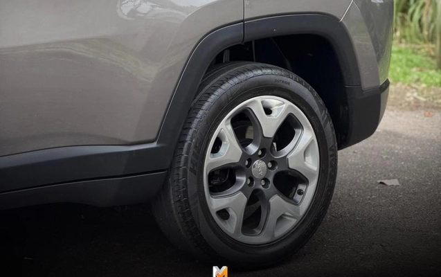 imagem-https://www.socarrao.com.br/sc-vehicle-images-prod/2560247/1788980776893-8254307_7_B_20b5fddb2e.jpeg