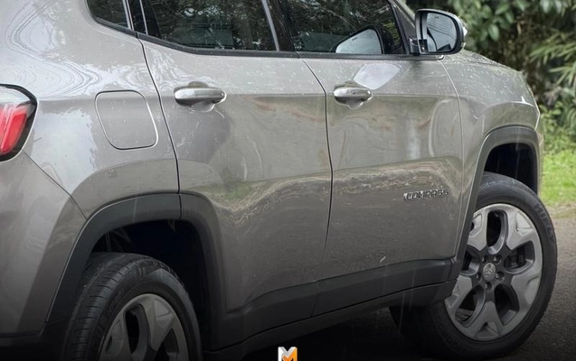 imagem-https://www.socarrao.com.br/sc-vehicle-images-prod/2560247/1788980776895-8254307_8_B_ac58e2fe14.jpeg