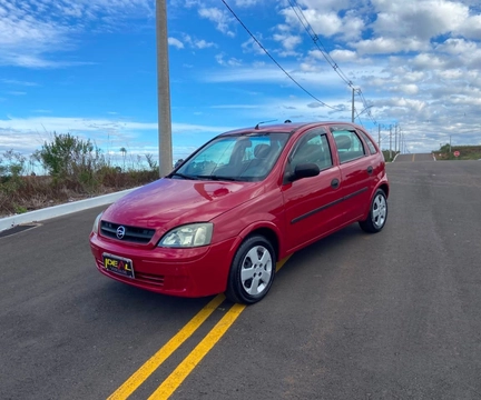 Chevrolet Corsa 2004 Vermelho — foto 1 de 3
