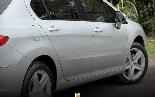 imagem-https://www.socarrao.com.br/sc-vehicle-images-prod/2560274/1788981150158-8140890_4_B_c4955a628a.jpeg