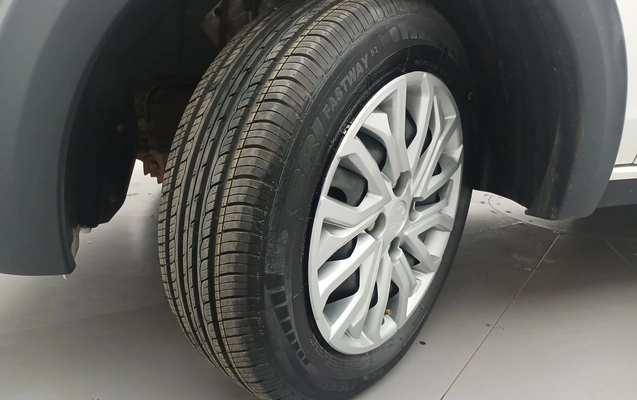 imagem-https://www.socarrao.com.br/sc-vehicle-images-prod/2560447/1783712873353-2_044746.jpg