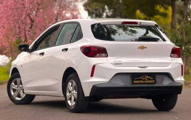 imagem-https://www.socarrao.com.br/sc-vehicle-images-prod/2560515/1786804136328-8260968_11_B_84894b7ff7.jpeg