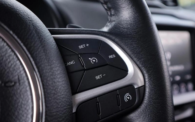 imagem-https://www.socarrao.com.br/sc-vehicle-images-prod/2560817/1783715736783-8269441_3_B_3bda629844.jpeg
