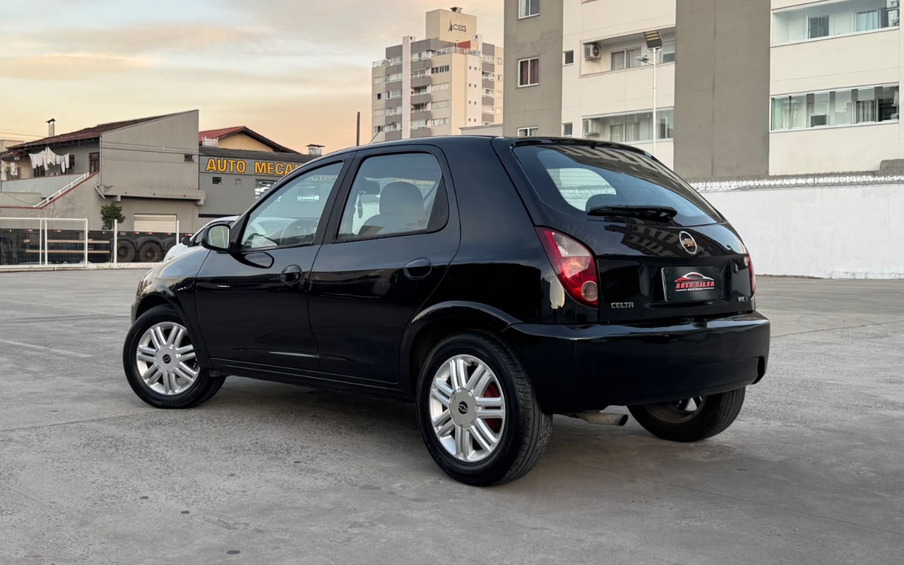 imagem-https://www.socarrao.com.br/sc-vehicle-images-prod/2560839/1783714883906-V2hhdHNBcHAgSW1hZ2UgMjAyNi0wNy0wOSBhdCAxNy41NC4yMS5qcGVn.jpeg