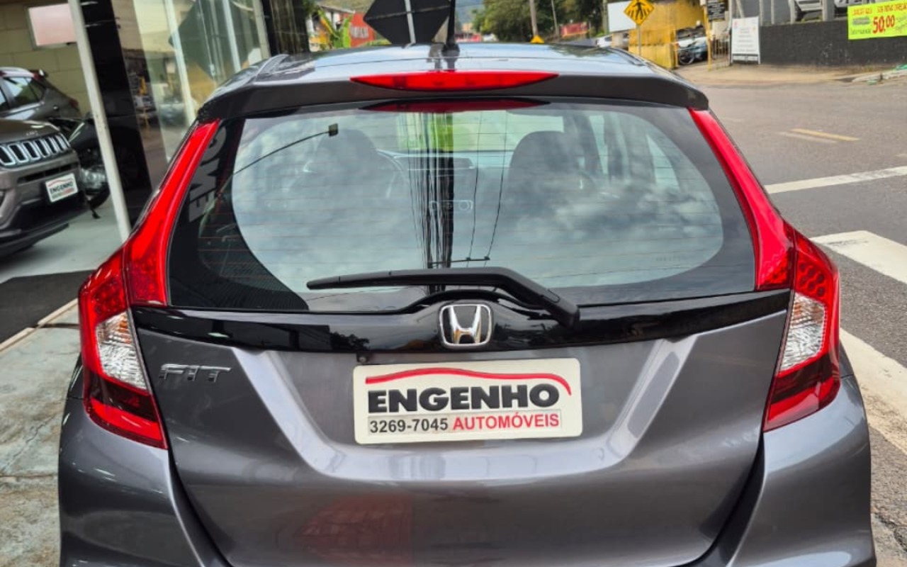 imagem-https://www.socarrao.com.br/sc-vehicle-images-prod/2560914/1783715594983-RCA0LnBuZw.png