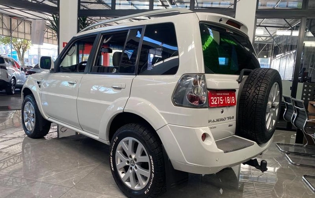 imagem-https://www.socarrao.com.br/sc-vehicle-images-prod/2561085/1788297240530-8253342_13_B_89b2d76779.jpeg