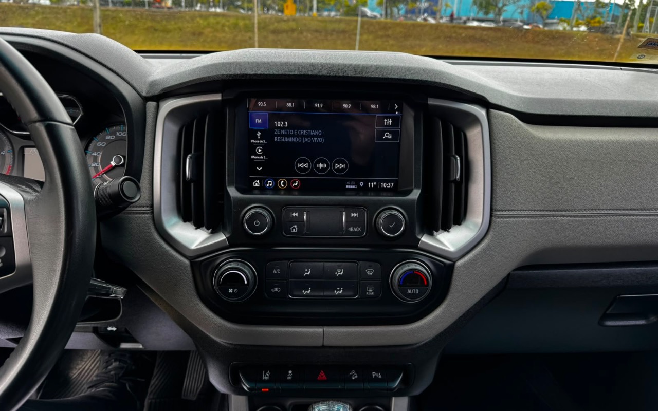 imagem-https://www.socarrao.com.br/sc-vehicle-images-prod/2561258/1783717790011-OThiM2Y0MGYtZjU1Ni00NWY0LThkZDEtMTYwMzUyZGFhNDVkLmpwZWc.jpeg
