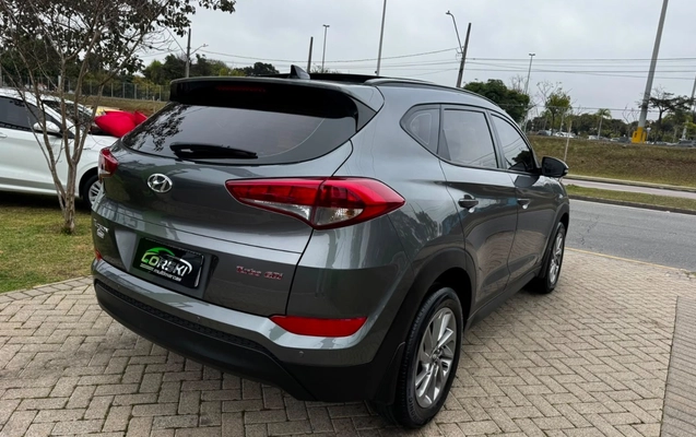 imagem-https://www.socarrao.com.br/sc-vehicle-images-prod/2561386/1783718171323-MmU0NzBjY2UtYzkzOC00NjllLWI1YTItYWI1NjIyNGEyMGQ0LmpwZWc.jpeg