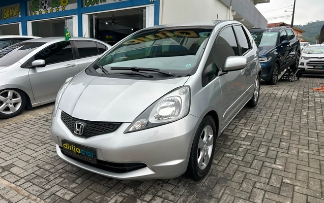 imagem-https://www.socarrao.com.br/sc-vehicle-images-prod/2561978/1783719712706-bac03128-8506-4bca-8112-951da91bf204.jpeg
