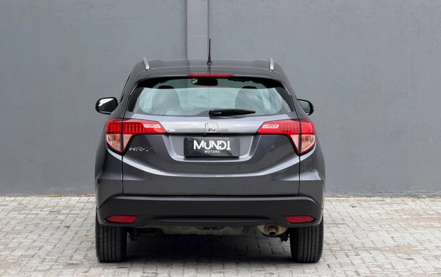 imagem-https://www.socarrao.com.br/sc-vehicle-images-prod/2562061/1783720104696-da935d98-139b-46ba-93d3-6dd300cd7d78.jpg