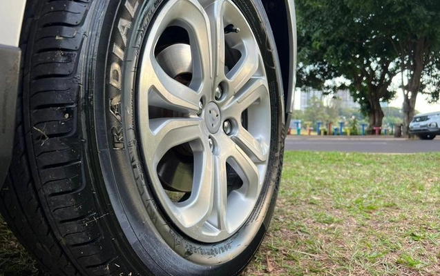 imagem-https://www.socarrao.com.br/sc-vehicle-images-prod/25699/1789558215877-7054877_6_B_0f4b91a6f9.jpeg