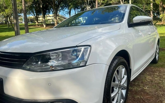imagem-https://www.socarrao.com.br/sc-vehicle-images-prod/25701/1779368358506-7054633_0_B_55d62e469e.jpeg