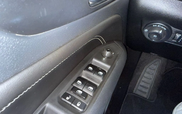 imagem-https://www.socarrao.com.br/sc-vehicle-images-prod/2572760/1788980554046-gb-82a9498.jpeg