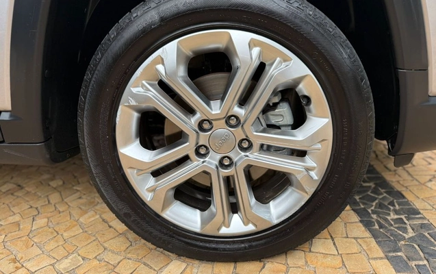 imagem-https://www.socarrao.com.br/sc-vehicle-images-prod/2572770/1788980164085-gb-75cd17c.jpeg