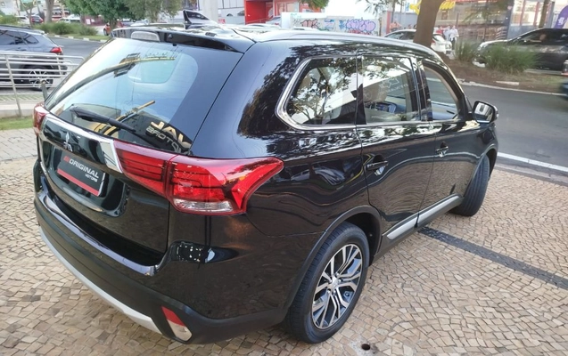 imagem-https://www.socarrao.com.br/sc-vehicle-images-prod/2572774/1788979173434-gb-38f85e1.jpeg