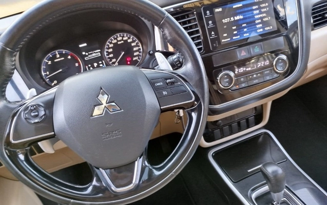 imagem-https://www.socarrao.com.br/sc-vehicle-images-prod/2572774/1788979173446-gb-67501af.jpeg