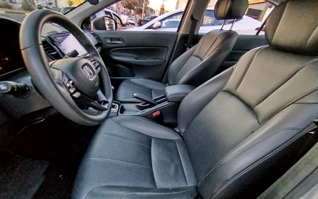 imagem-https://www.socarrao.com.br/sc-vehicle-images-prod/2572775/1788979101556-gb-d5baf5f.jpeg