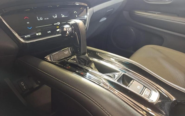 imagem-https://www.socarrao.com.br/sc-vehicle-images-prod/2572786/1788470048418-8270208_5_B_988c1ca1fb.jpeg