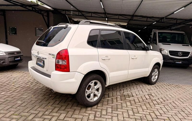 imagem-https://www.socarrao.com.br/sc-vehicle-images-prod/2572873/1787341767869-8269011_10_B_3d4b57d5e6.jpeg