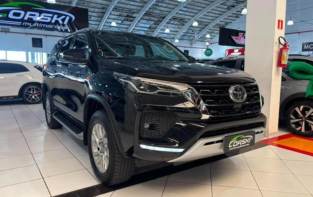 imagem-https://www.socarrao.com.br/sc-vehicle-images-prod/2572914/1789066839286-8261803_19_B_eb320c7012.jpeg
