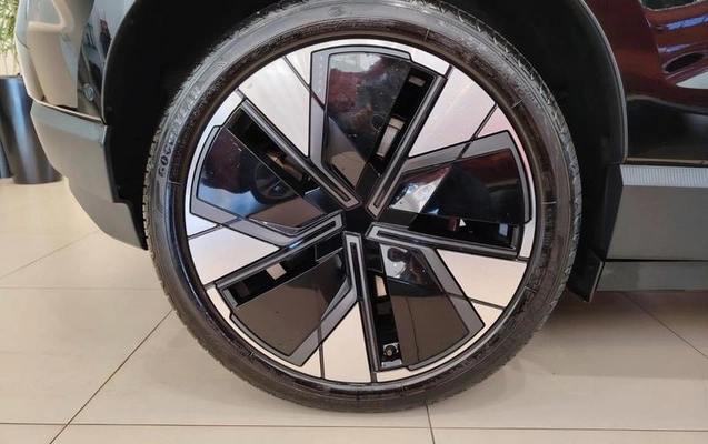 imagem-https://www.socarrao.com.br/sc-vehicle-images-prod/2572929/1787256971471-8270630_8_B_f5cd8a2974.jpeg
