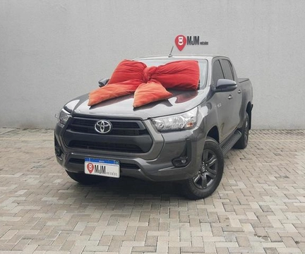 Toyota Hilux 2024 Cinza — foto 1 de 3