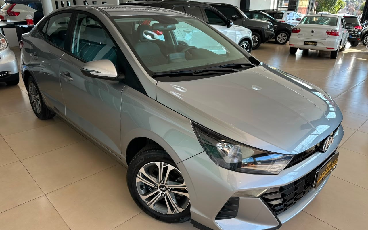 Hyundai HB20S Comfort 1.0 Flex 12V Mec. na cor Prata em Londrina / PR - 2573031