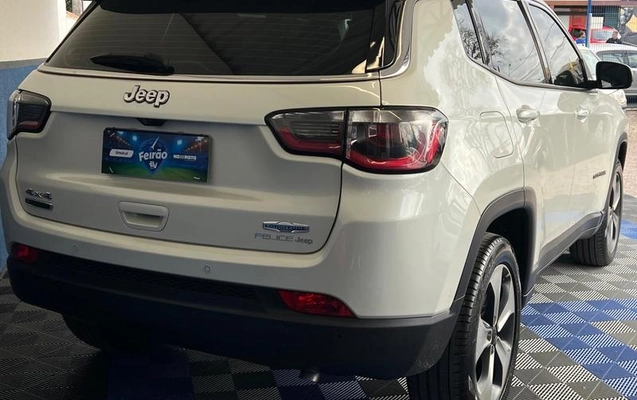 imagem-https://www.socarrao.com.br/sc-vehicle-images-prod/2573181/1789657384178-8258139_19_B_77630ad839.jpeg