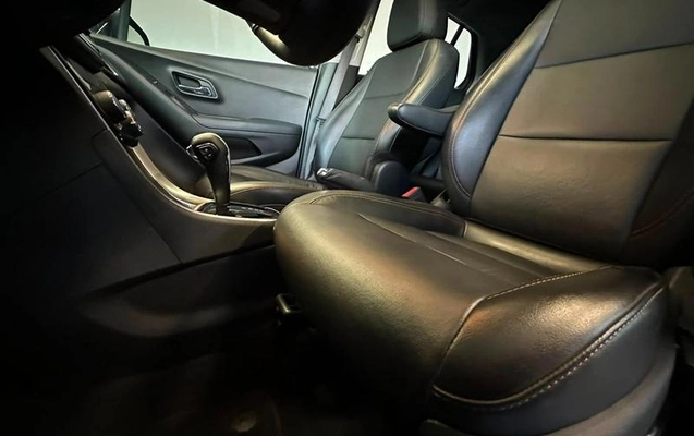 imagem-https://www.socarrao.com.br/sc-vehicle-images-prod/2573239/1785333806581-8259219_18_B_4f4272d67e.jpeg