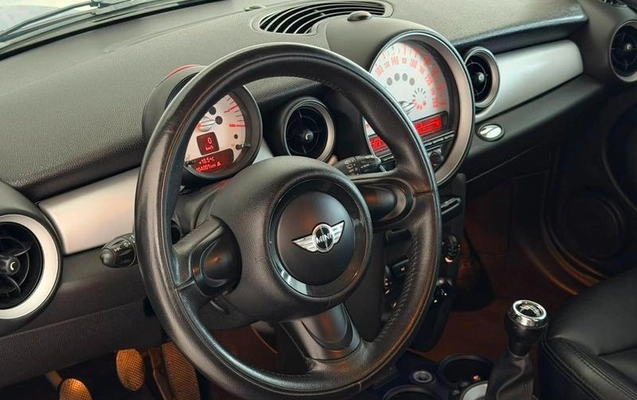 imagem-https://www.socarrao.com.br/sc-vehicle-images-prod/2573314/1788899660398-8261277_1_B_cab6283f82.jpeg