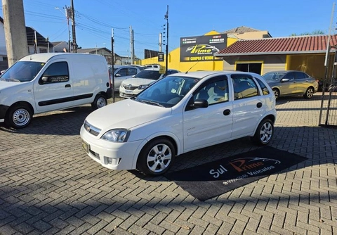 Chevrolet Corsa 2012 Branco — foto 1 de 3