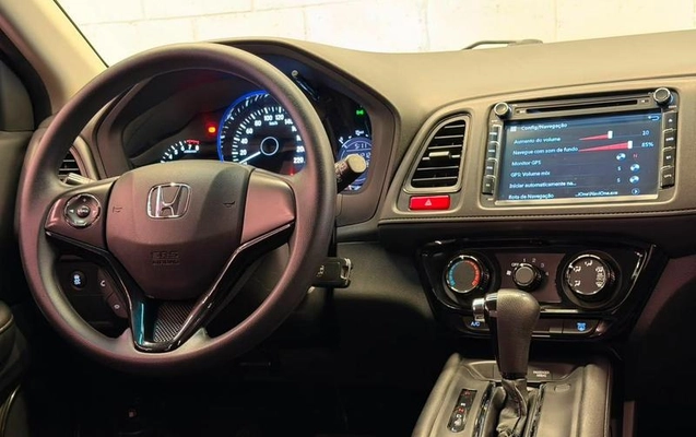 imagem-https://www.socarrao.com.br/sc-vehicle-images-prod/2573690/1783793032844-8233759_9_B_3fbb3ff73e.jpeg