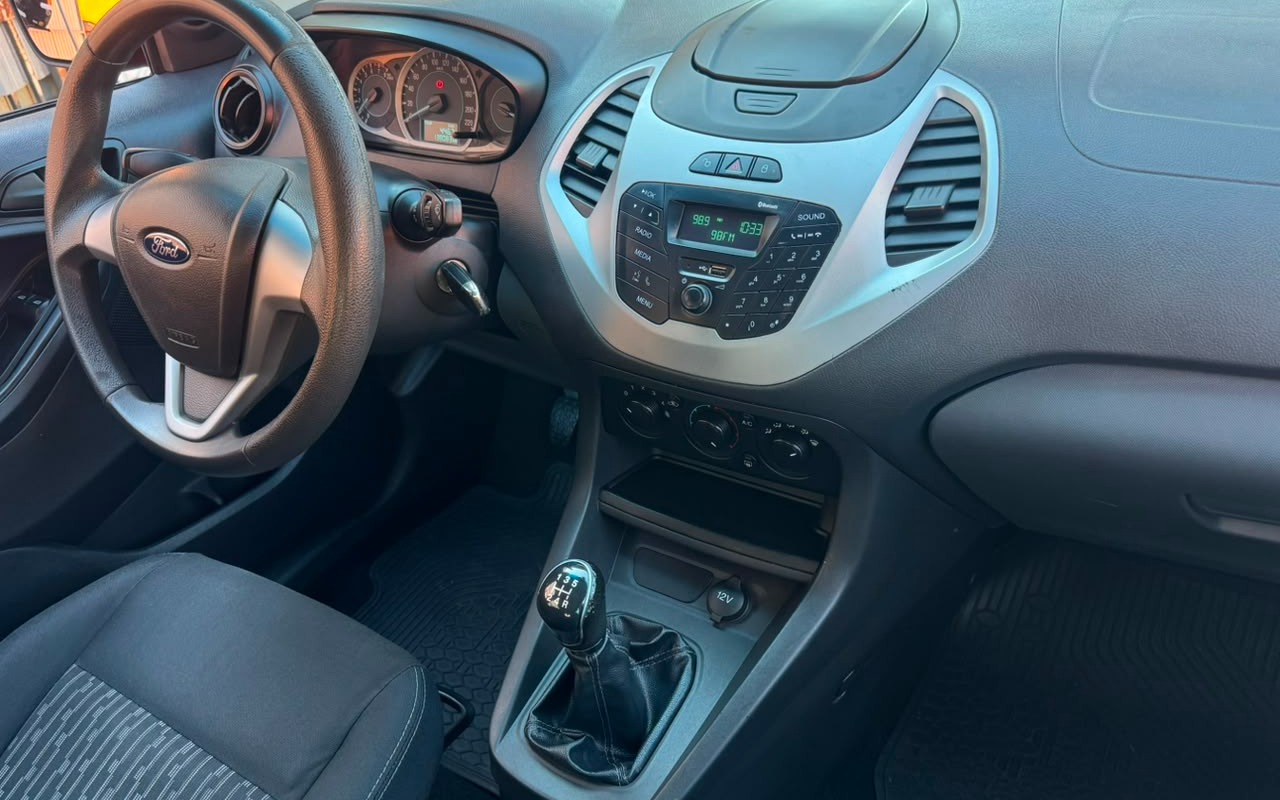 imagem-https://www.socarrao.com.br/sc-vehicle-images-prod/2573711/1783794114197-V2hhdHNBcHAgSW1hZ2UgMjAyNi0wNy0wOSBhdCAxMC41Ny4wMiAoMikuanBlZw.jpeg