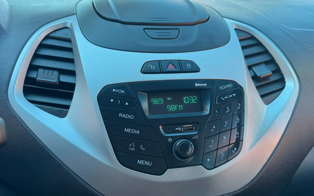 imagem-https://www.socarrao.com.br/sc-vehicle-images-prod/2573711/1783794114325-V2hhdHNBcHAgSW1hZ2UgMjAyNi0wNy0wOSBhdCAxMC41Ny4wMiAoMykuanBlZw.jpeg